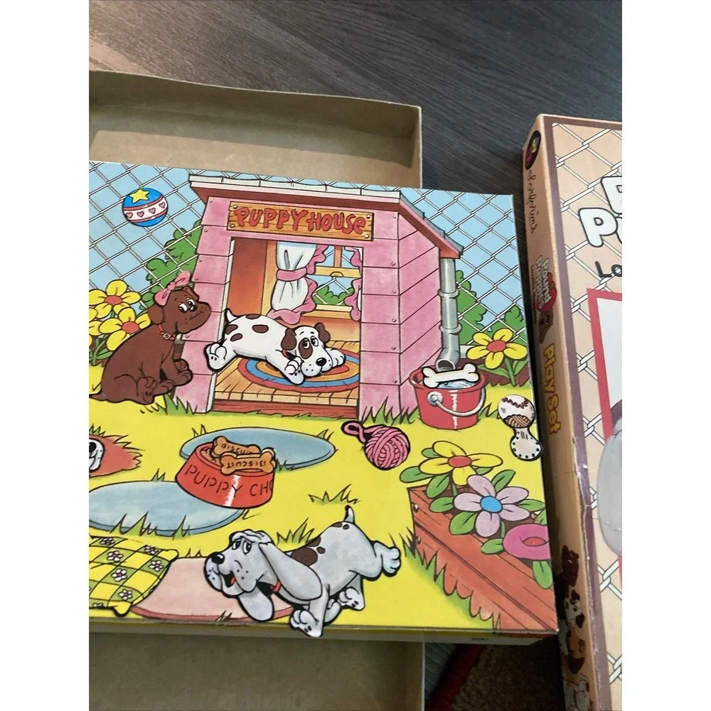 Pound Puppies vintage Colorforms play set 1985 With Original Box